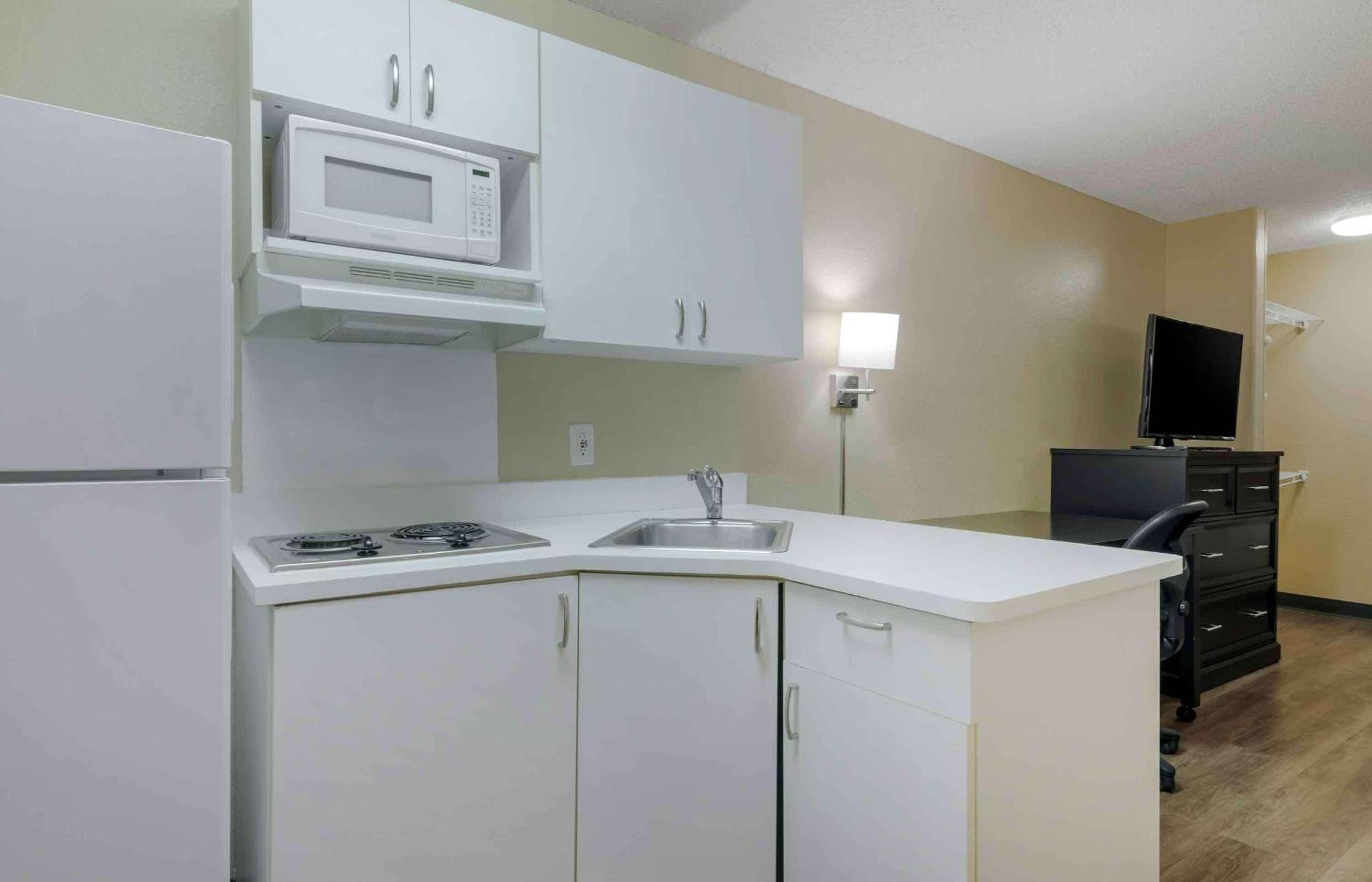 Extended Stay America Suites - Hampton - Coliseum Exterior photo